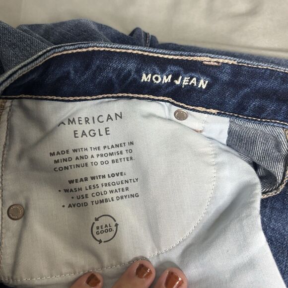 American Eagle Outfitters Mom Blue Jeans Womens 16 Distressed Embroidered - Picture 4 of 15